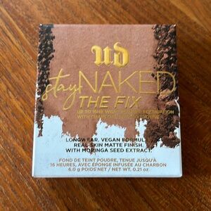 UD STAY NAKED The Fix powder 90WO Ultra Deep.